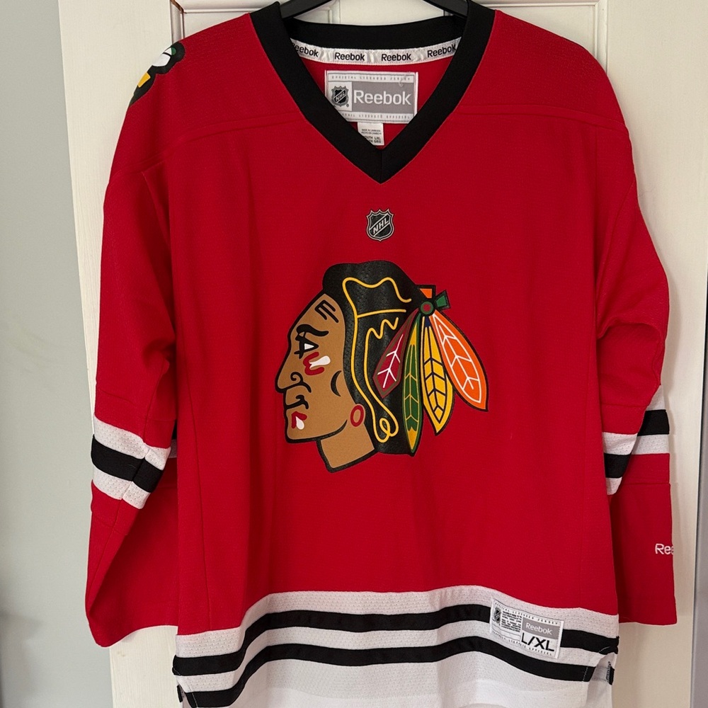 Reebok Blackhawk’s Hossa, Hockey Jersey, Youth L/XL, EUC